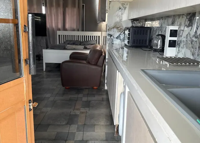 Costas Court * Lemesos