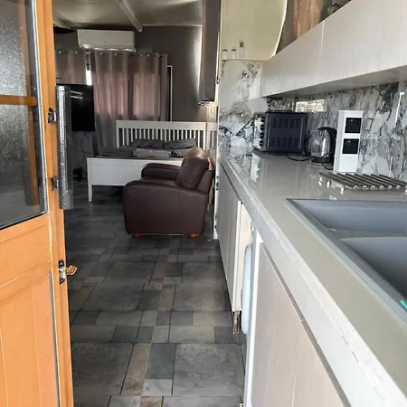 Costas Court * Limasol